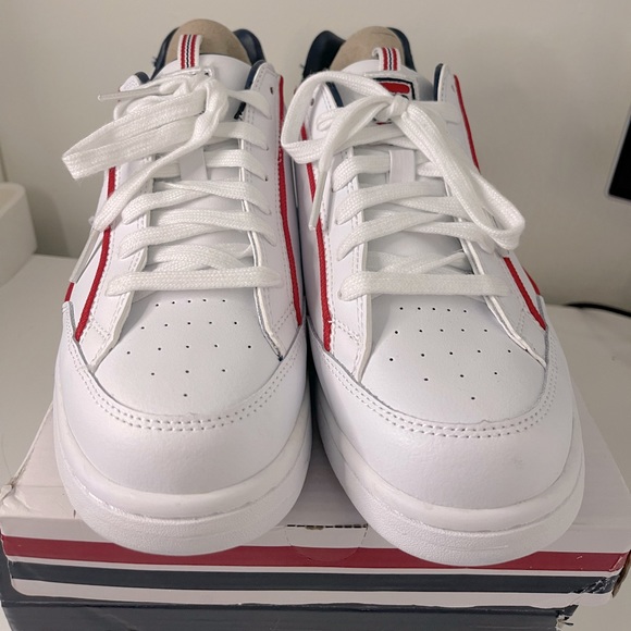 NEW! FILA Court Lux 2 sneakers. Sold out model! Women Size 10. - Picture 5 of 7